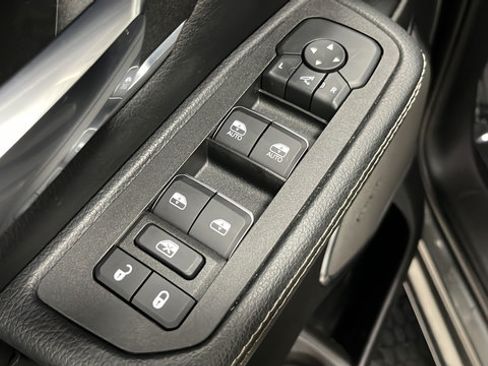 Used 2025 RAM 1500 Laramie w/ Night Edition AWD/4WD image 22