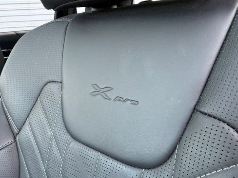 Used 2024 Kia Telluride SX Prestige X-Pro AWD/4WD image 15