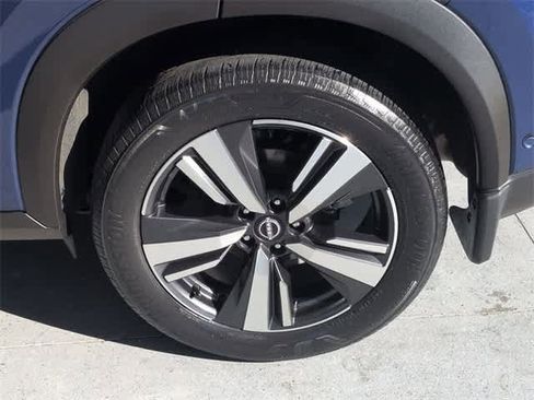 Used 2023 Nissan Rogue Platinum w/ Platinum Premium Package image 14