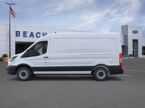 New 2026 Ford Transit 250 148 Medium Roof w/ Load Area Protection Package RWD image 3