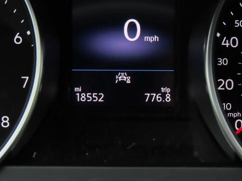 Used 2021 Volkswagen Tiguan SE R-Line AWD/4WD image 26