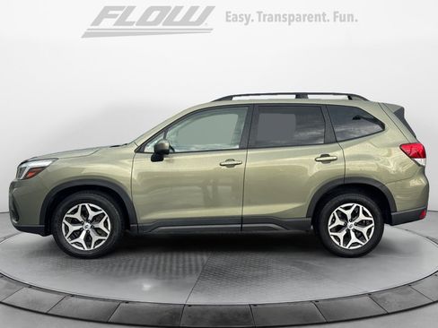 Used 2019 Subaru Forester Premium w/ All-Weather Package AWD/4WD image 5