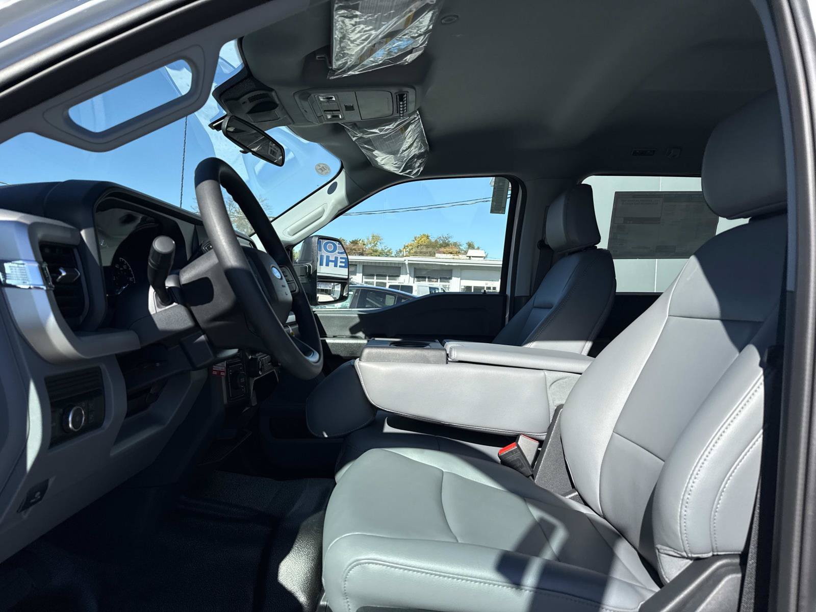 New 2027 Ford F550 4x4 Crew Cab image 10