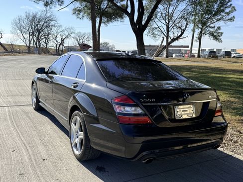 Used 2009 Mercedes-Benz S 550 image 4