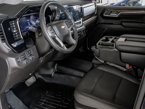 Used 2024 Chevrolet Silverado 1500 LT w/ Z71 Off-Road Package image 14