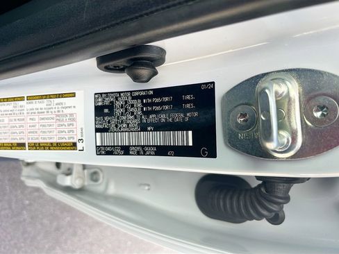 Used 2024 Toyota 4Runner TRD Off-Road Premium w/ Moonroof Package image 32