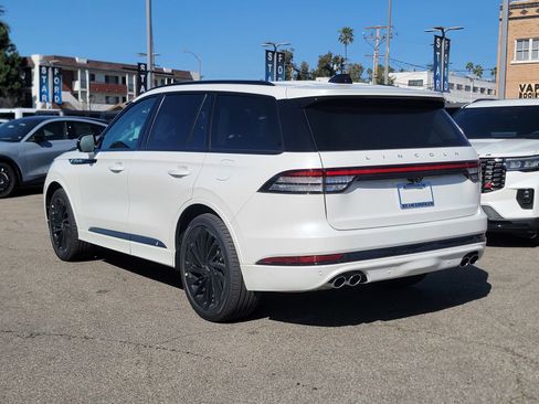 New 2026 Lincoln Aviator Reserve w/ Luxury Package image 4