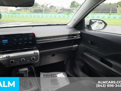 Used 2026 Hyundai Kona SE FWD image 18