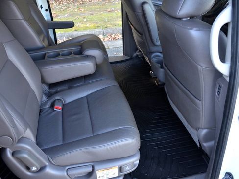 Used 2014 Honda Odyssey EX-L image 16