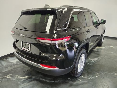 New 2026 Jeep Grand Cherokee Laredo X AWD/4WD image 19