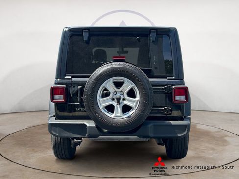 Used 2023 Jeep Wrangler Unlimited Sport AWD/4WD image 4
