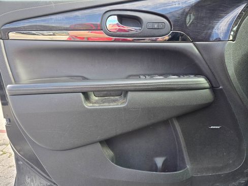 Used 2016 Buick Enclave Premium w/ Experience Buick Package FWD image 8