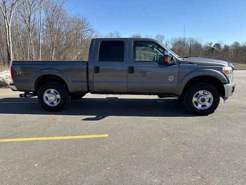 Used 2011 Ford F250 XLT w/ XTR Pkg image 4