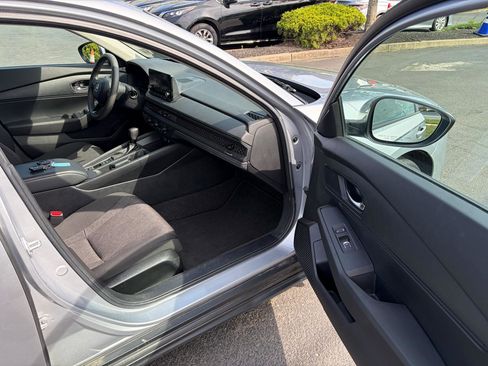 Used 2023 Honda Accord LX image 35
