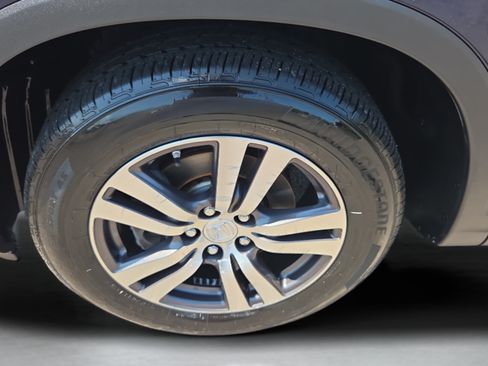 Certified 2017 Honda Pilot EX image 29