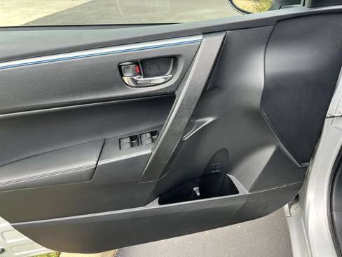 Used 2014 Toyota Corolla S FWD image 11