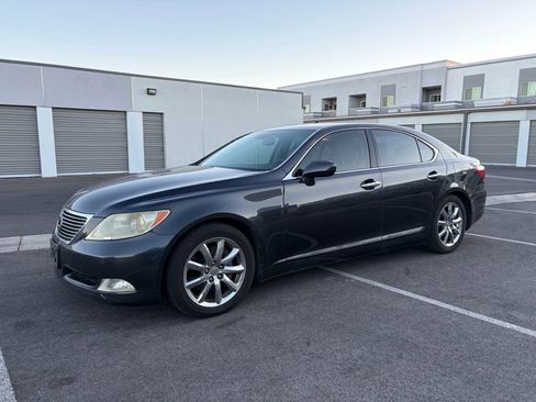 Used 2007 Lexus LS 460 image 3