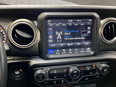 Used 2020 Jeep Wrangler Unlimited Sahara w/ Uconnect 4C Nav & Sound Group AWD/4WD image 20