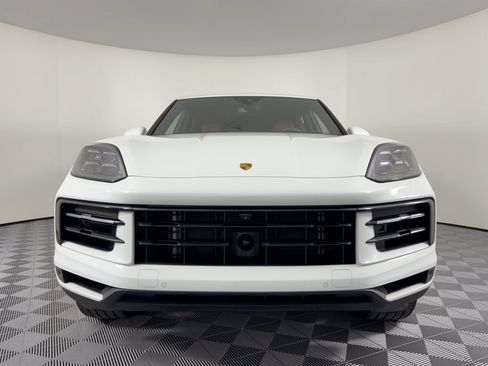 Certified 2025 Porsche Cayenne E-Hybrid AWD/4WD image 6