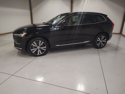 Used 2022 Volvo XC60 B6 Inscription w/ Advanced Package AWD/4WD image 4