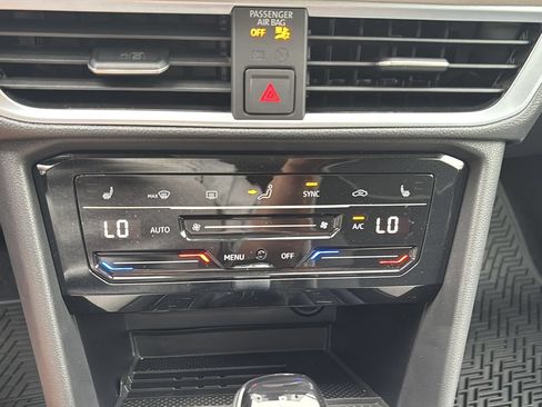 New 2026 Volkswagen Taos SE AWD/4WD image 27