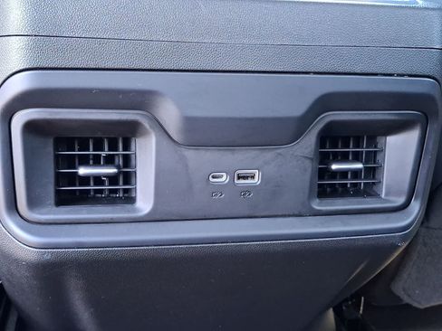 Used 2022 Chevrolet Silverado 1500 RST w/ Z71 Off-Road Package AWD/4WD image 12