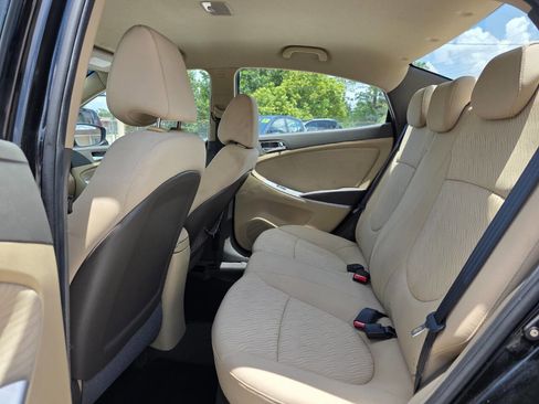 Used 2012 Hyundai Accent GLS w/ Premium Pkg 3 FWD image 9