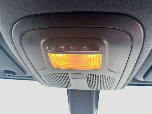 Used 2024 Mercedes-Benz Sprinter 2500 image 33