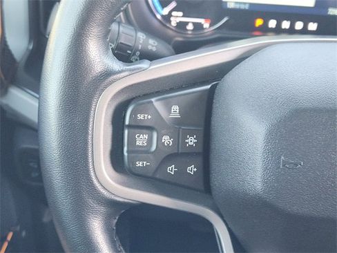 Used 2022 Ford Bronco Badlands image 28
