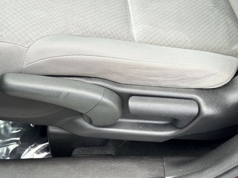 Used 2015 Honda CR-V LX image 14