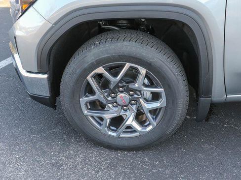 New 2026 GMC Sierra 1500 SLE image 31