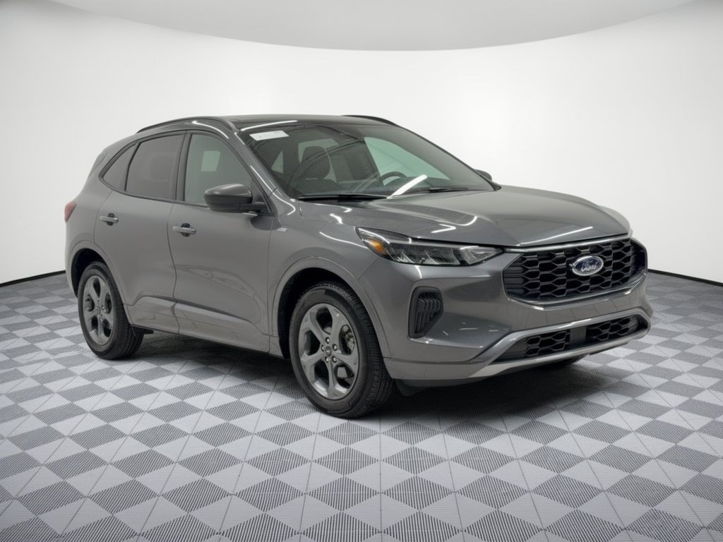 Certified 2023 Ford Escape ST-Line w/ Tech Pack #1 AWD/4WD image 7