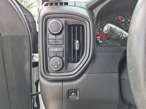 Used 2025 Chevrolet Silverado 1500 Custom Trail Boss AWD/4WD image 20