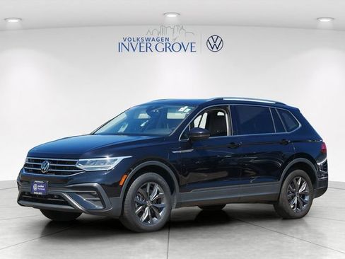 Certified 2022 Volkswagen Tiguan SE AWD/4WD image 3