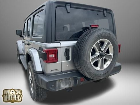 Used 2019 Jeep Wrangler Unlimited Sahara w/ Safety Group AWD/4WD image 6