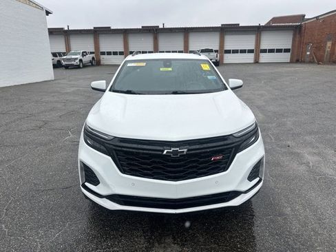Certified 2024 Chevrolet Equinox RS image 3