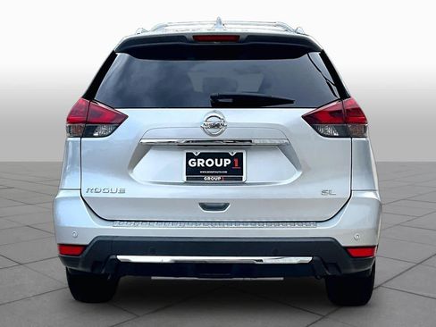 Used 2020 Nissan Rogue SL image 5