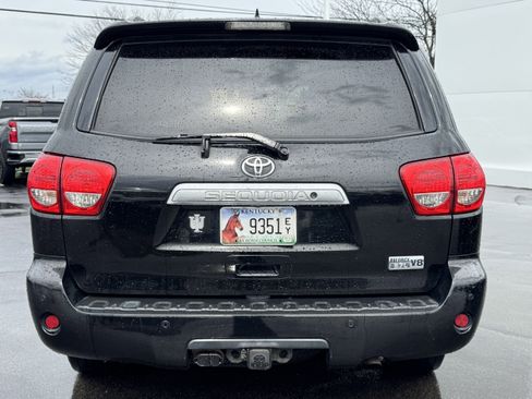 Used 2014 Toyota Sequoia Platinum image 16