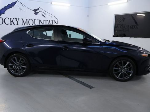 Used 2023 MAZDA MAZDA3 s image 8