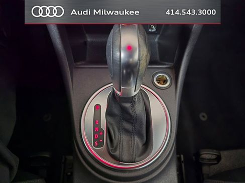 Used 2013 Volkswagen Beetle 2.0T FWD image 22