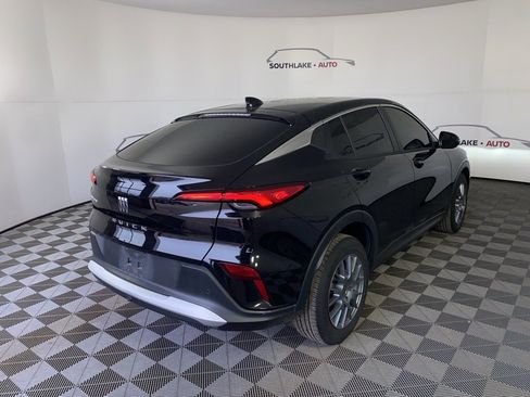 Used 2024 Buick Envista Preferred w/ Convenience I Package image 9