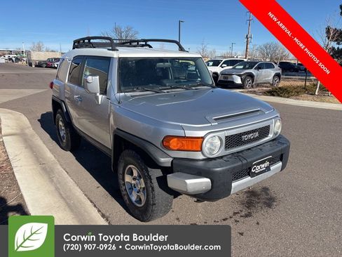 Used 2008 Toyota FJ Cruiser 4WD image 1