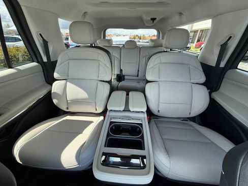 New 2026 Lincoln Navigator L Reserve AWD/4WD image 34