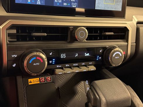 Used 2026 Toyota 4Runner TRD Sport Premium AWD/4WD image 25