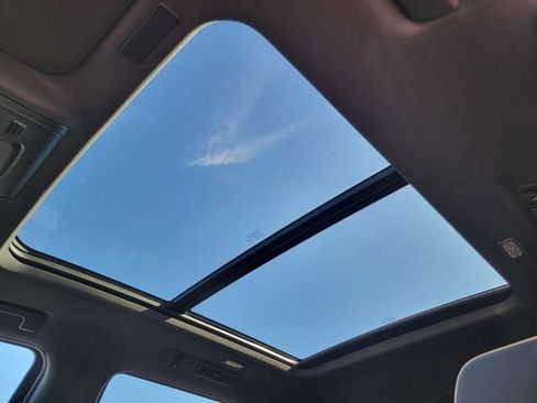 New 2025 Chevrolet Tahoe Premier w/ Sun And Tow Package image 32