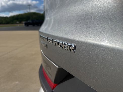 Used 2025 Chevrolet TrailBlazer LT AWD/4WD image 9
