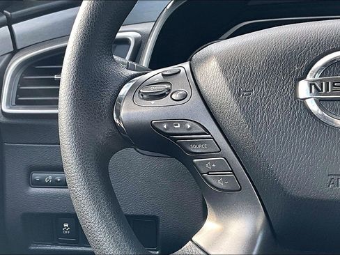 Used 2021 Nissan Murano S AWD/4WD image 11