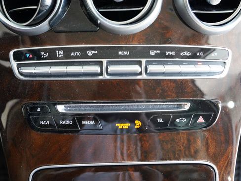 Used 2017 Mercedes-Benz GLC 300 image 20