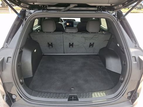 Used 2025 GMC Terrain Elevation image 31