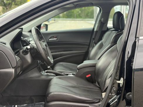 Used 2019 Acura ILX FWD image 10